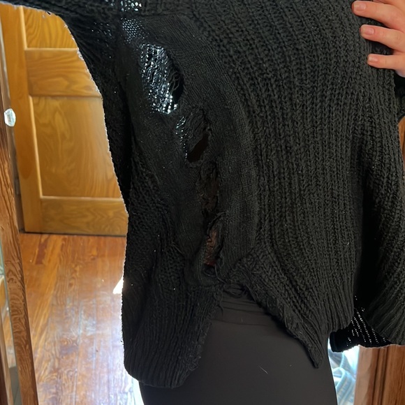 Gilded Intent off the shoulder top - Picture 4 of 4